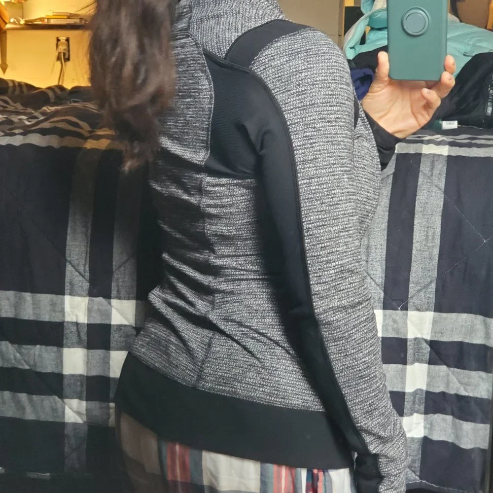 Lululemon wrap jacket - Picture 6 of 8